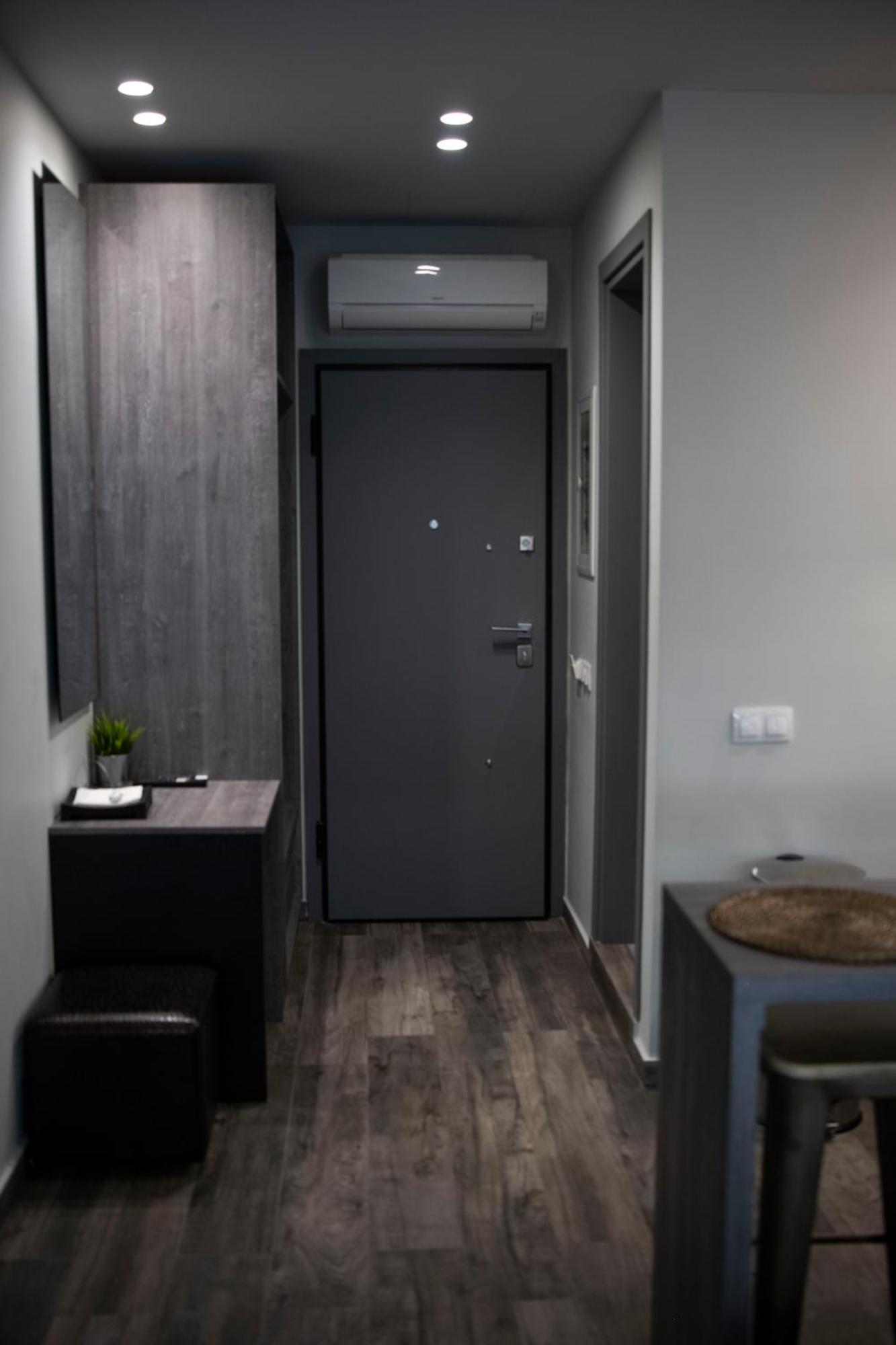 Rooster Suites เอเธนส์ ภายนอก รูปภาพ