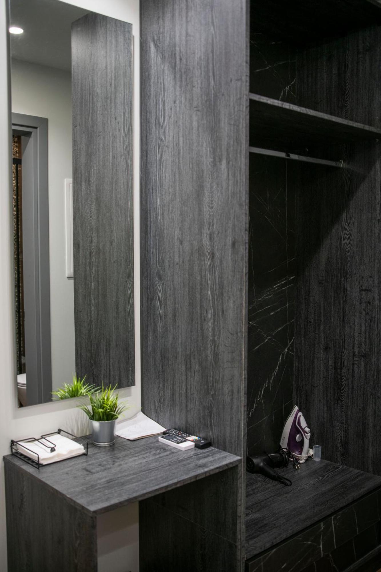 Rooster Suites เอเธนส์ ภายนอก รูปภาพ