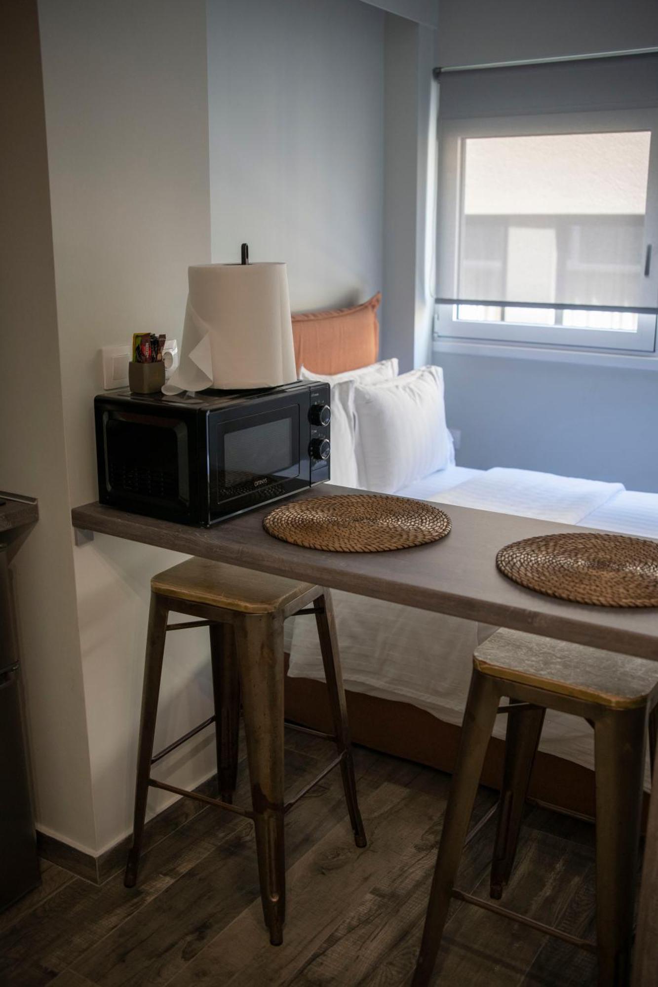 Rooster Suites เอเธนส์ ภายนอก รูปภาพ