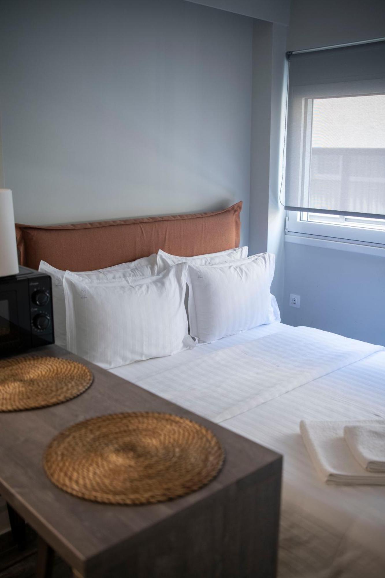 Rooster Suites เอเธนส์ ภายนอก รูปภาพ