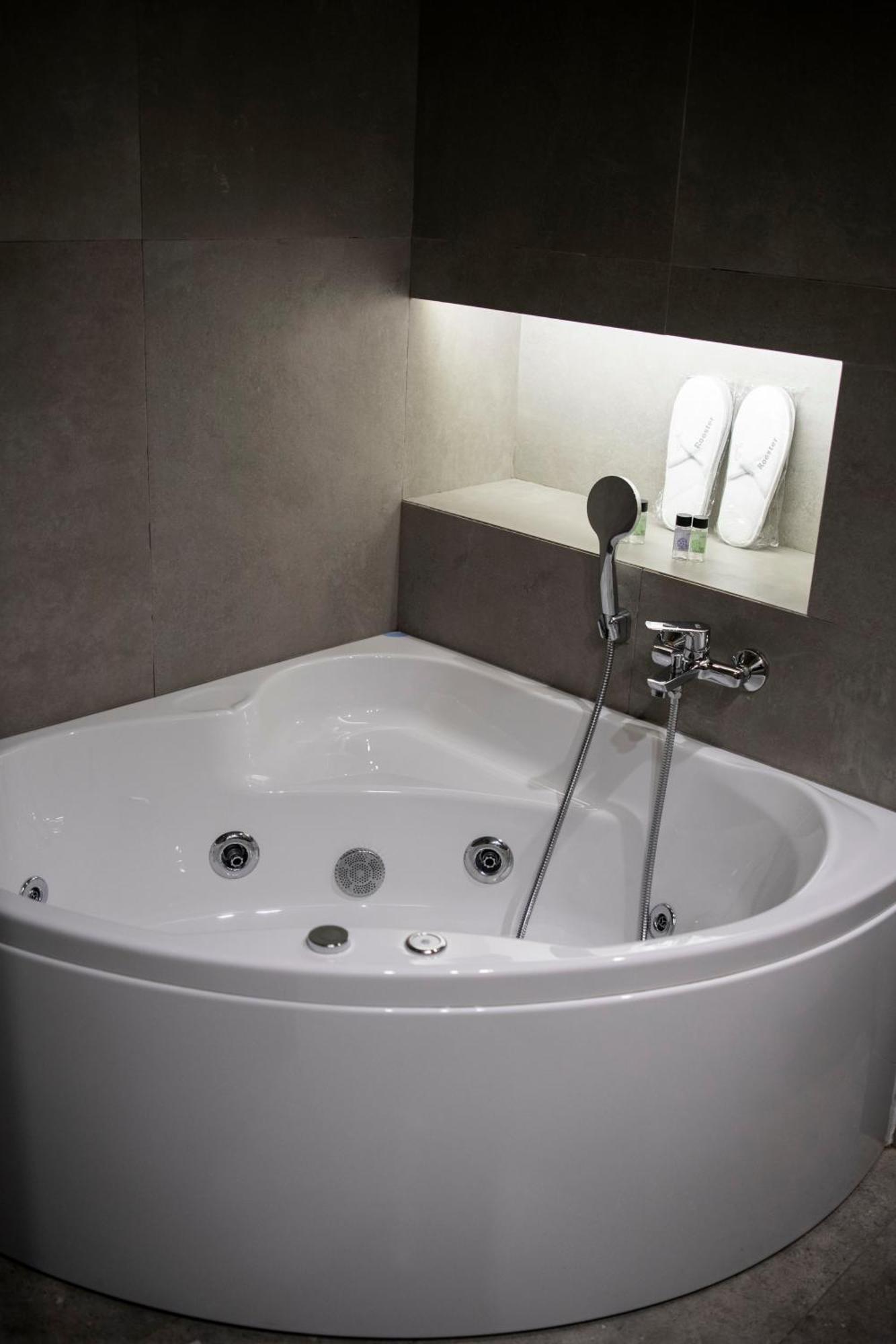Rooster Suites เอเธนส์ ภายนอก รูปภาพ