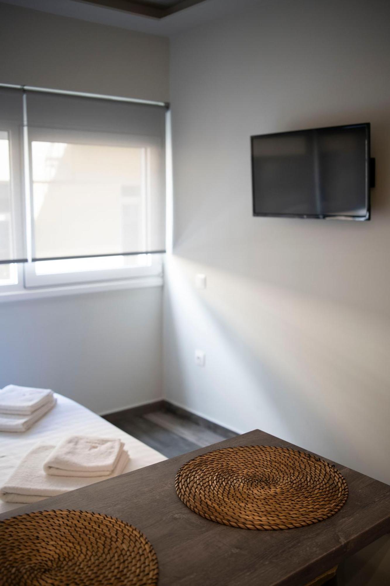 Rooster Suites เอเธนส์ ภายนอก รูปภาพ