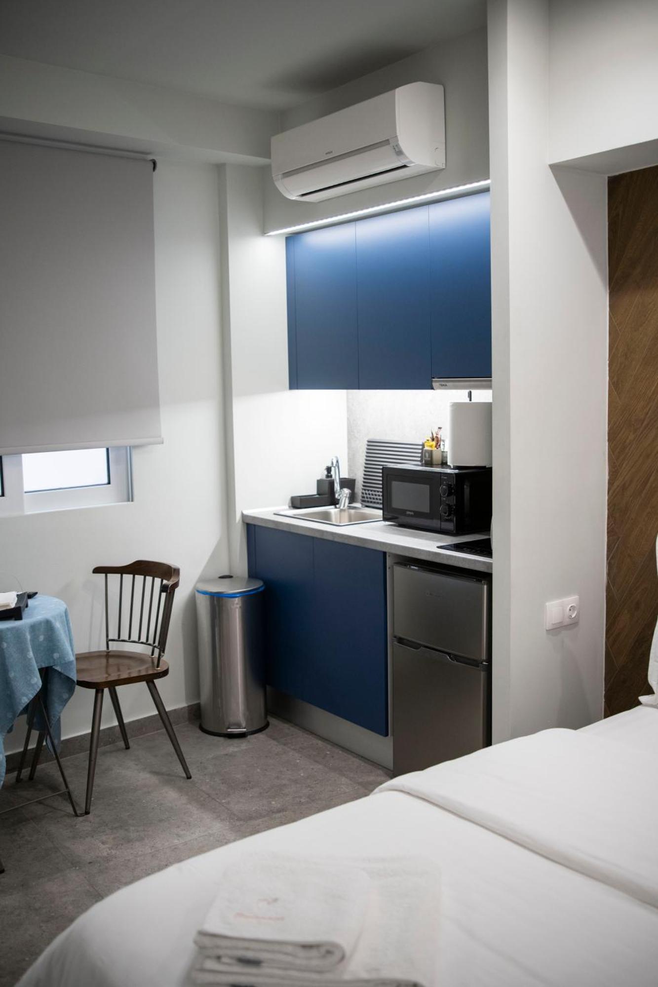 Rooster Suites เอเธนส์ ภายนอก รูปภาพ