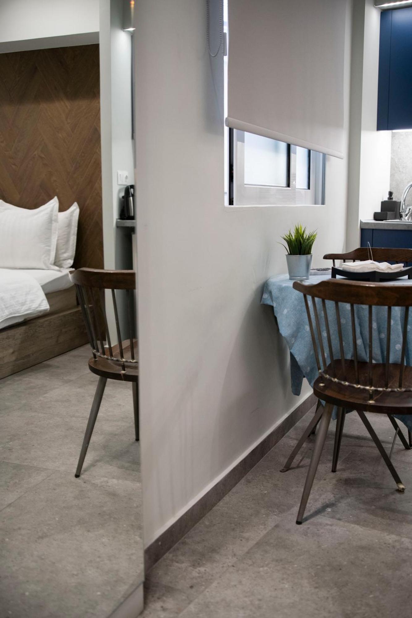 Rooster Suites เอเธนส์ ภายนอก รูปภาพ