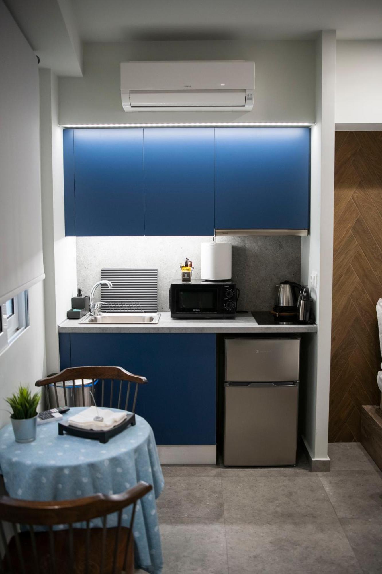 Rooster Suites เอเธนส์ ภายนอก รูปภาพ